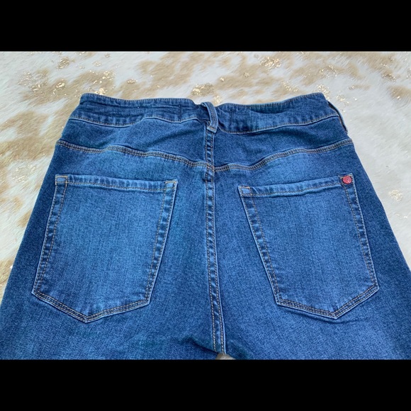 Bullhead high rise skinniest size 5 ❤️ - Picture 6 of 6
